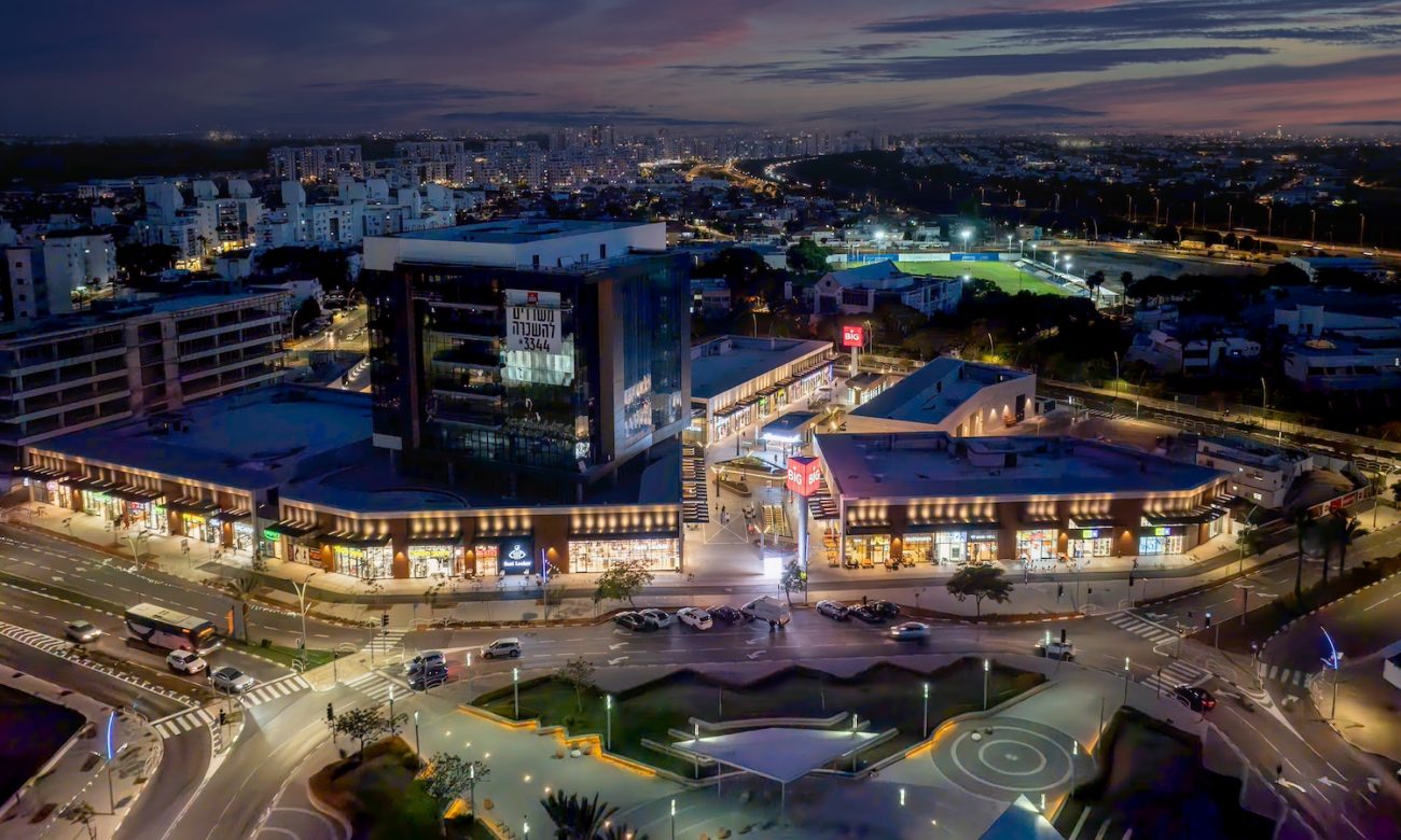 Photo by DORON SAAR Photography © | DoronSaar.com 054-2036367