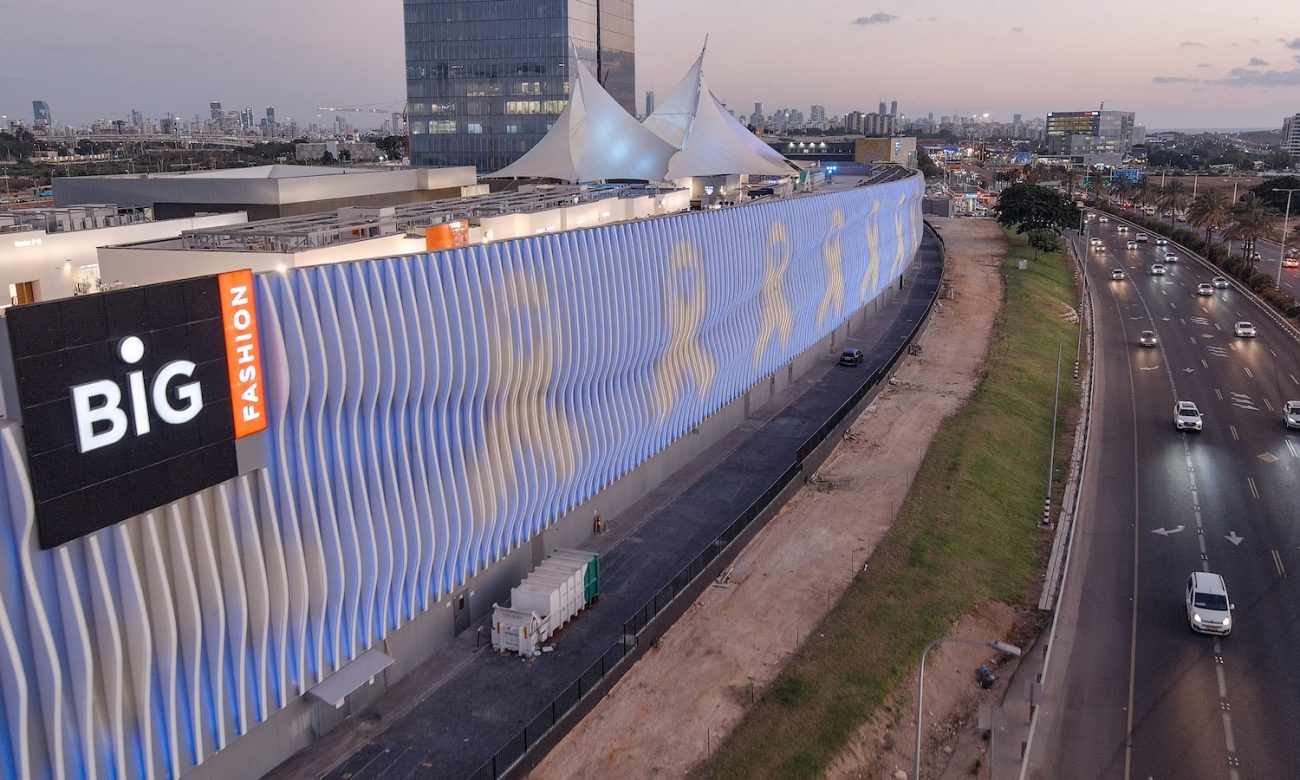 MAX_0034.MP4_snapshot_00.12_[2025.09.05_13.38.53]