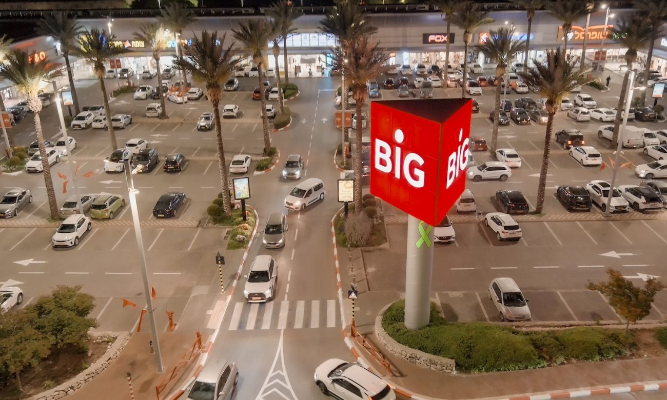 MAX_0053.MP4_snapshot_00.17_[2025.05.01_22.03.22]